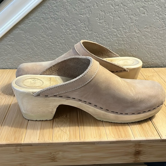 No. 6 Bone Clog Heels 39 Suede Beige Tan Color - Picture 7 of 12